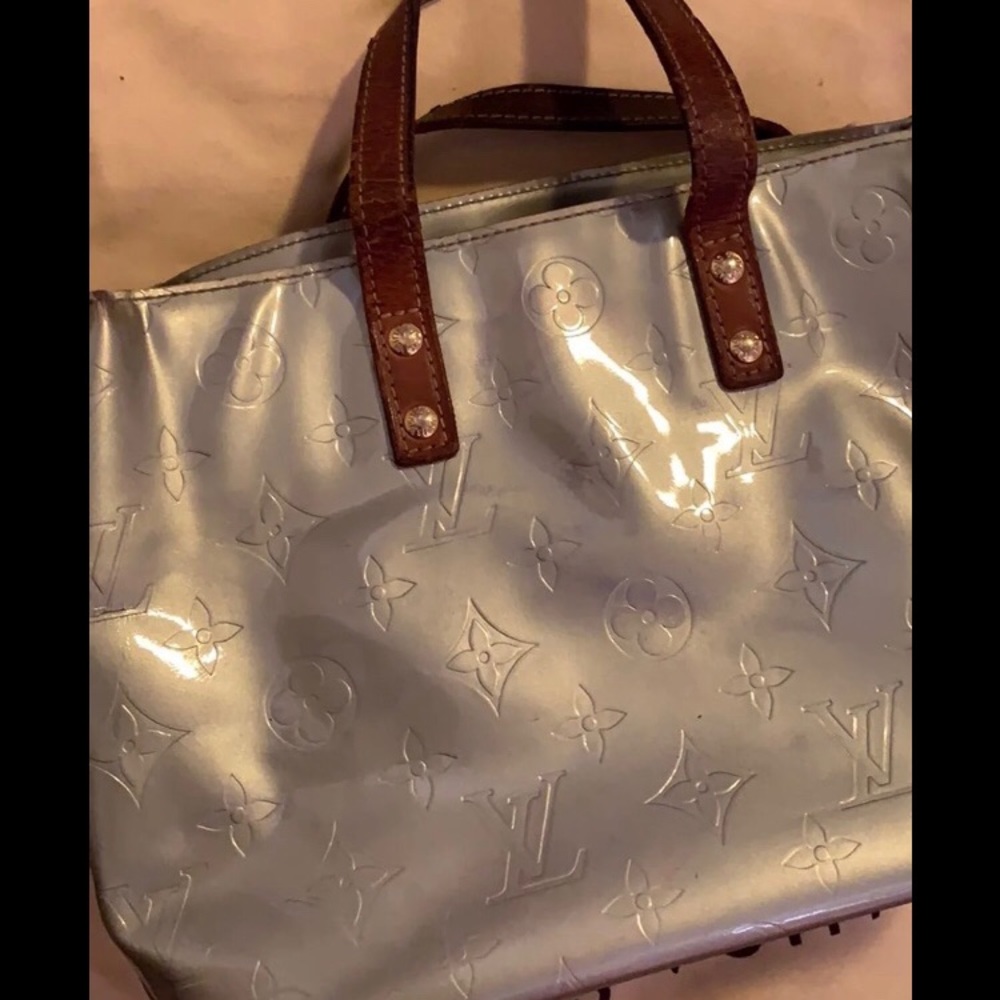 Louis Vuitton small patent leather bag - Picture 2 of 5
